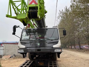 50 Ton Truck <b>Crane</b> Used Zoomlion ZTC500T5 All Terrain Mobile <b>Crane</b> Lifting Height Engine for Sale - Product Image 5