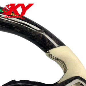 Volante Personalizado de Fibra de Carbono Forjado con Pantalla LED para BMW M2 M3 M4 G15 G16 G20 G21 G22 G26 G30 G34 G42 G80 320i 325i M340i - Product Image 2