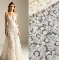 Fleur en organza 3D blanche faite à la main, tissu en tulle, dentelle en maille douce pour robe de mariée, robe de soirée