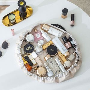 Wholesale Girls Cute Drawstring Cosmetic Bags Portable Lazy Makeup Hand Bag - Product Image 2