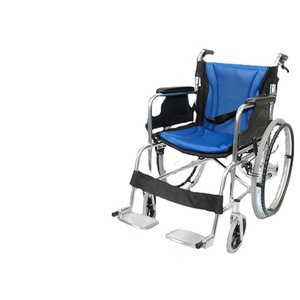 Fauteuil roulant manuel en alliage d'aluminium, double frein, pliable, portable, confortable, roues arrière de 24 pouces pour personnes âgées et handicapées - Product Image 1