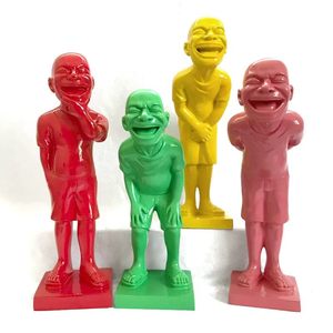 Escultura de Resina Roja con una Cara Sonriente, que Presenta un Interesante, Encantador, Abstracto y Reconfortante Modelo del Cuerpo Humano - Product Image 1