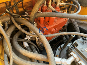 รถตักดินไฮดรอลิกสไตล์เกาหลีรถตักตีนตะขาบ330lc-9s ฮุนได - Product Image 5