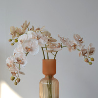 Dekorasi Rumah Bunga Artificial 9-7 Tangkai Anggrek Phalaenopsis Gaya Wabi-Sabi Sentuhan Realistis Film Dekorasi Meja Hotel PVC 3D