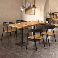 Ensemble table et chaises carrées en bois massif de style industriel pour cafés, restaurants occidentaux, décontracté, double carré