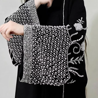 Abaya noire pour femmes, robe longue élégante, robe maxi modeste, broderie argentée perlée, manches évasées, mode islamique Dubaï, robe longue musulmane