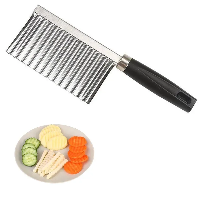 2023 Popular Kitchen Stainless Steel Potato Slicer Handheld French Fry Cutter Crinkle Cutter With Wave Shape Knife Potato Slicer