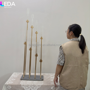 งานเลี้ยงเปิดตัวสินค้าใหม่ LEDA โต๊ะตกแต่งสีทอง เชิงเทียนโลหะ 8 หัว สำหรับงานแต่งงาน - Product Image 2