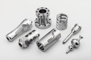 Pièces en acier inoxydable et en aluminium usinées par CNC avec finition anodisée violette pour applications de perçage de précision pour l'usinage - Product Image 2