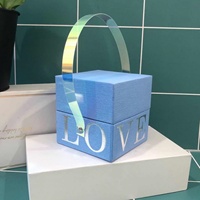 Boîtes cadeaux de luxe carrées de petite taille avec poignée en carton écologique pour les faveurs de mariage, les aliments et les bonbons, pour les fiançailles et les cérémonies de mariage