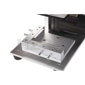 Machine d'étiquetage semi-automatique pour bouteilles et canettes, facile à utiliser, pour emballages en plastique/verre/métal, rectangulaires/carrés - Product Image 3