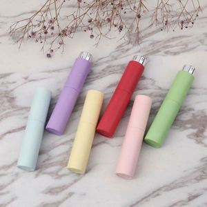 ขวดน้ำหอมแบบสองส่วนหมุนได้10มล. รูปทรงสี่เหลี่ยมเปล่าสีเอบีเอสเซรั่มทำงานหัตถกรรมพิมพ์โลโก้แบบกำหนดเอง - Product Image 4