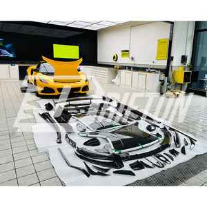 Faldón Lateral de Fibra de Carbono Estilo Amans para Lotus Emira - Product Image 4