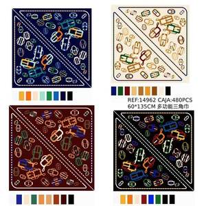 Pañuelo Triangular Multifuncional 60x135Cm Con Estampado De Coche Para Uso Exterior - Product Image 1