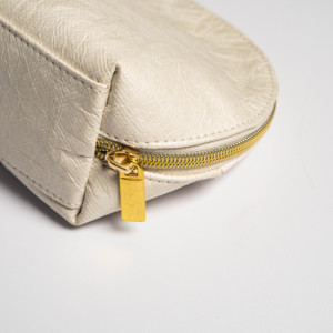 High Quality Custom Logo Zipper Lock Cosmetic Bag Fashionable Eco-Friendly Tyvek Customized Color OEM/ODM Travel <b>Makeup</b> Storage - Product Image 3