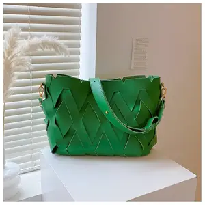 2023 chevron pattern woven PU Leather ladies fashion handbags 2 pieces a set women handbag sets Trendy shoulder bags