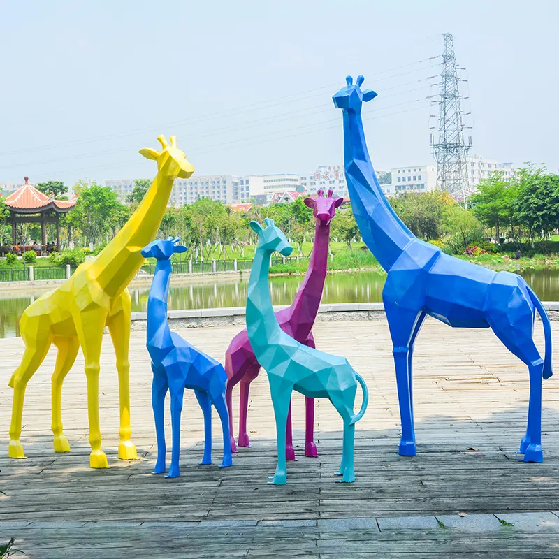 Arte decoração tamanho vida resina escultura de animal geométrico fibra de vidro girafa estátua