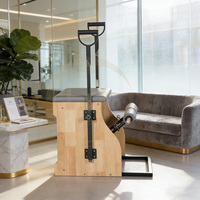 Chaise Wunda en divers matériaux, adaptée à l'entraînement d'endurance corporelle, Pilates Reformer