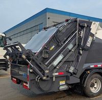Camion compacteur de déchets Sinotruk HOWO 4X2 5,5 m³ pour la collecte des déchets municipaux