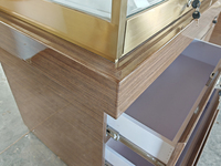 Vitrine à bijoux écologique personnalisée avec éclairage LED et serrures, présentoirs verts pour utilisation sur table, couleur personnalisable
