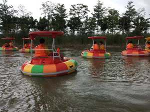 Jeux aquatiques de défi : Bateaux tamponneurs électriques pour adultes et enfants, Voitures tamponneuses - Product Image 1