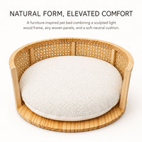 Lit rond pour animaux de compagnie sur mesure OEM avec cadre en bambou naturel, base en bois, coussin en polaire, approvisionnement en gros, produits pour chats d'intérieur