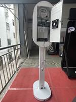 Machine Photobooth Miroir Magique DSLR Ovale 15,6 Pouces en Gros - Kiosque Selfie avec Flight Case pour le Location de Fêtes aux États-Unis et en Europe