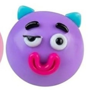 Juguetes Blandos Kawaii con Expresiones, Pelotas Antiestrés de TPR Suaves, Juguete Sensorial Kawaii para Niños, de Levantamiento Lento y Textura Cremosa - Product Image 5