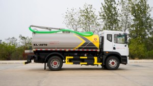 Camion citerne à eaux usées diesel manuel Dongfeng D9 13,5 m, véhicule d'assainissement haute efficacité - Product Image 5