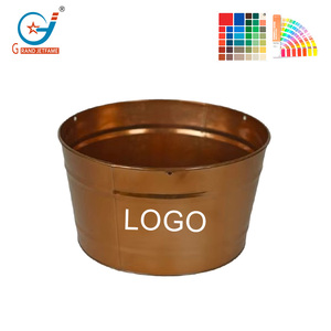 Vente en gros de pots à fleurs suspendus en cuivre galvanisé écologiques de 14 pouces de diamètre et de 4,4 gallons, en métal galvanisé pour la cour - Product Image 3