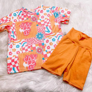 Conjunto Informal de Flores Naranjas para Niña Pequeña, Modelo GSSO3167, Ropa de Punto, Venta al por Mayor, Manga Corta - Product Image 1