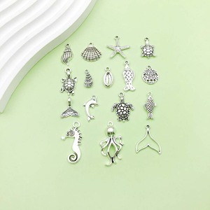 Colgante de animales marinos de aleación de plata antigua, formas mixtas para hacer pulseras, accesorios de joyería DIY - Product Image 1