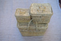 Boîte vintage en feuilles de palmier tressées avec deux poignées, motif carré ajouré, décorée de boutons, style marocain, unisexe, rectangulaire MA