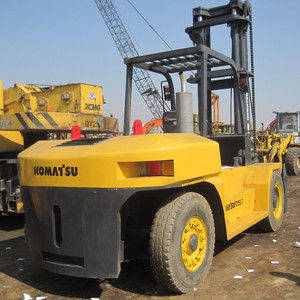Montacargas Diésel Komatsu FD150-7 de 15 Toneladas, Usado, de Alta Capacidad de Carga, Altura de Elevación de 3000 mm, Mástil de Dos Etapas - Product Image 2