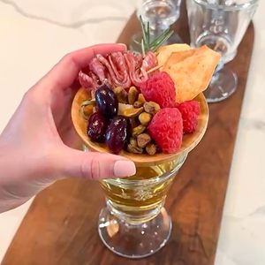 Cubierta de copas de vino personalizada, copa de vino de bambú, copa de vino, charcutería, aperitivo, charcutería en copa de vino - Product Image 6