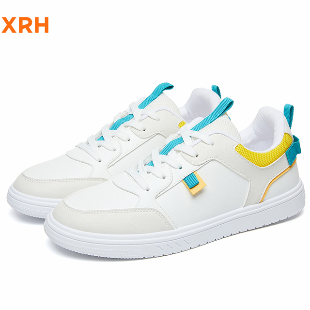 Wholesale Wenzhou Factory Fashion Walking Style Designer Blank Sneakers Men Shoes Custom Logo Sneakers