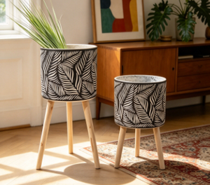 Pot de plante sur trépied à motif de feuilles, jardinière cylindrique sur pieds en bois, plante décorative d'intérieur et d'extérieur - Product Image 4
