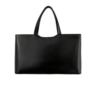 Sac fourre-tout minimaliste pour femme - Sac à main spacieux en cuir de qualité supérieure, idéal pour les trajets quotidiens - Product Image 5