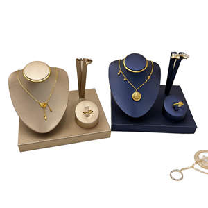 Ensemble de présentoirs à bijoux en cuir PU, buste pour colliers, support pour boucles d'oreilles et bagues, accessoires de vitrine pour bijouterie de détail - Product Image 1