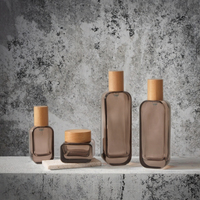 Flacon vaporisateur de parfum cylindrique de 50 ml, best-seller, pour voyage, emballage cosmétique vide, avec couvercle en bois et bouchon à vis, diffuseur à bâtonnets