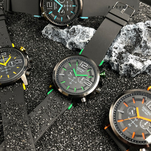 Reloj de Hombre Moderno y Elegante Estilo Hip-Hop; Reloj Deportivo Casual de Cuarzo con Correa de Acero Inoxidable, Resistente al Agua <span class=keywords><strong>100M</strong></span>, Verano 2024 - Product Image 2