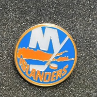 Nouveau produit Hockey sur glace américain Nh broche élégant collier en métal insigne lettre broche vêtements sac à dos accessoires