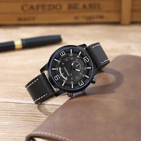 Nouvelle montre à quartz pour homme, sportive et décontractée, avec cadran en verre bleu clair