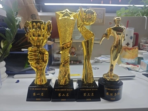 Trofeo <span class=keywords><strong>de</strong></span> Resina Chapado en Oro Colorido <span class=keywords><strong>de</strong></span> Alta Gama Creativo y Más Vendido para Fútbol, Baloncesto, Voleibol, Bádminton - Product Image 6