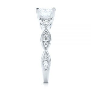Anello da Donna con Micro Zirconi Incastonati, Design Semplice e Creativo, Gioiello per Uso Quotidiano e Feste, Idea Regalo - Product Image 4