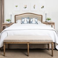 Ensemble de chambre à coucher moderne de grande taille avec tête de clou antique en bois de chêne, meubles de maison de grande taille, linge de lit pour hôtel et appartement