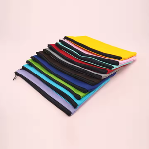 Estuche para lápices y bolsa de cosméticos con diseño de dulces en lona colorida, con cierre de cremallera, unisex, modelo Z0930 - Product Image 4