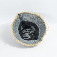 Nouvelle Collection Printemps-Été 2025 – Chapeau Bob en Jean Tendance pour Femme avec Bord Effiloché et Rivets Élégants, Idéal pour la Protection Solaire en Extérieur - Product Image 5