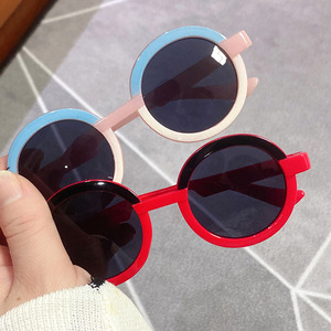 Nuevas gafas de sol de moda para niños, montura redonda, gafas de sol para bebés con <span class=keywords><strong>lentes</strong></span> UV400, tonos para niños y niñas, Material de PC - Product Image 2