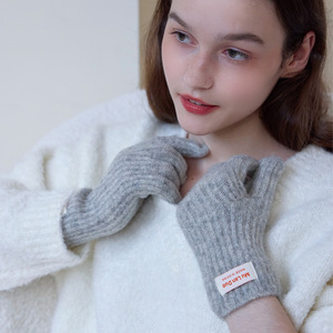 <span class=keywords><strong>Guanti</strong></span> caldi in <span class=keywords><strong>lana</strong></span> tinta unita per ragazze alla moda all'ingrosso <span class=keywords><strong>guanti</strong></span> invernali da esterno - Product Image 1